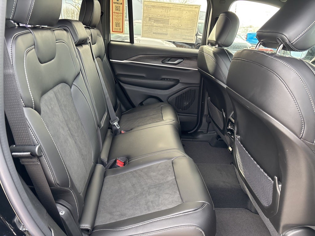 2026 Jeep Grand Cherokee Altitude