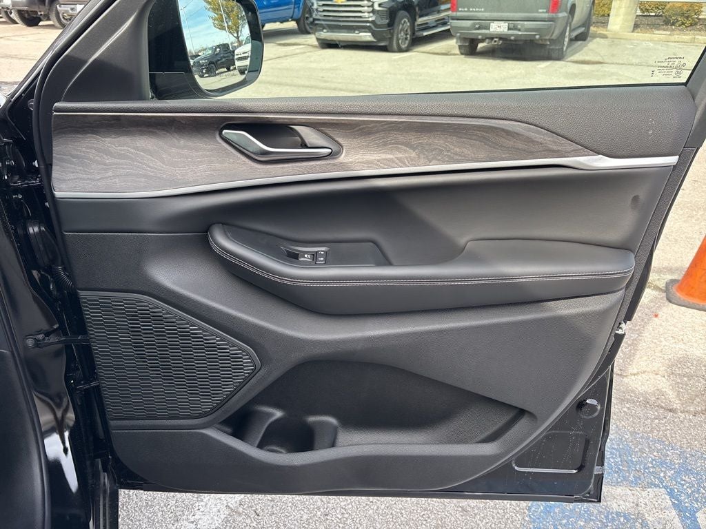 2026 Jeep Grand Cherokee Altitude