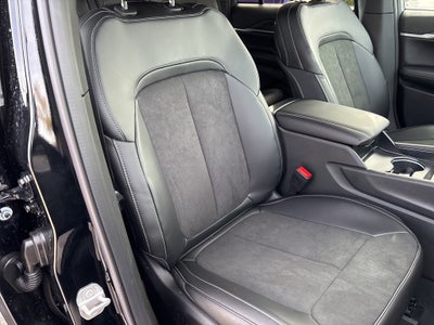 2026 Jeep Grand Cherokee Altitude