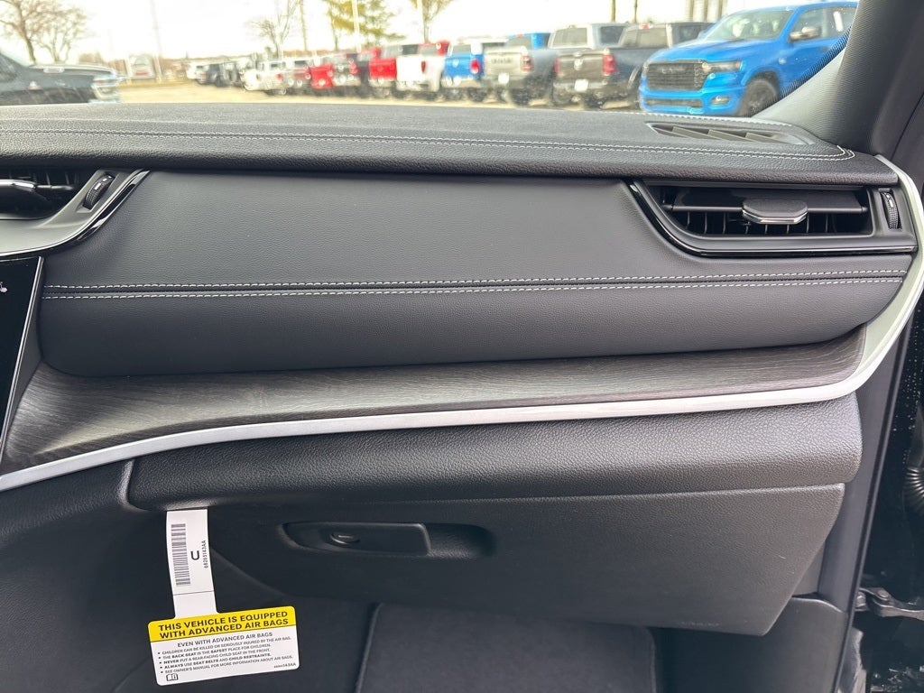 2026 Jeep Grand Cherokee Altitude