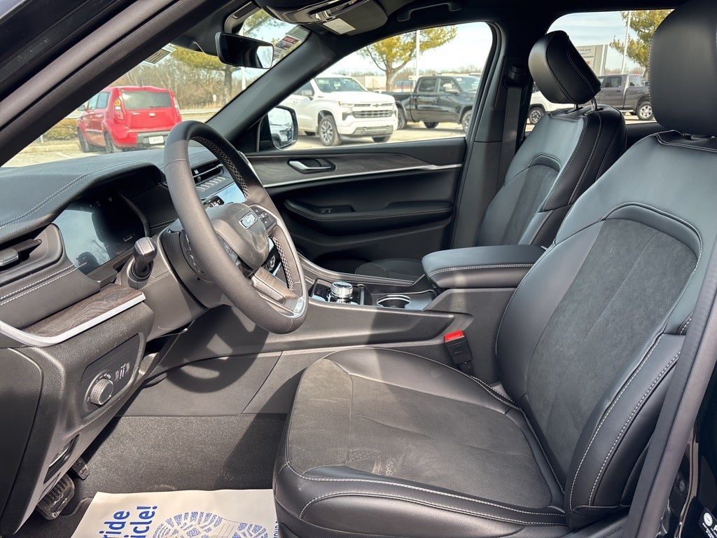 2026 Jeep Grand Cherokee Altitude