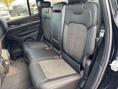 2026 Jeep Grand Cherokee GRAND CHEROKEE LAREDO ALTITUDE 4X4