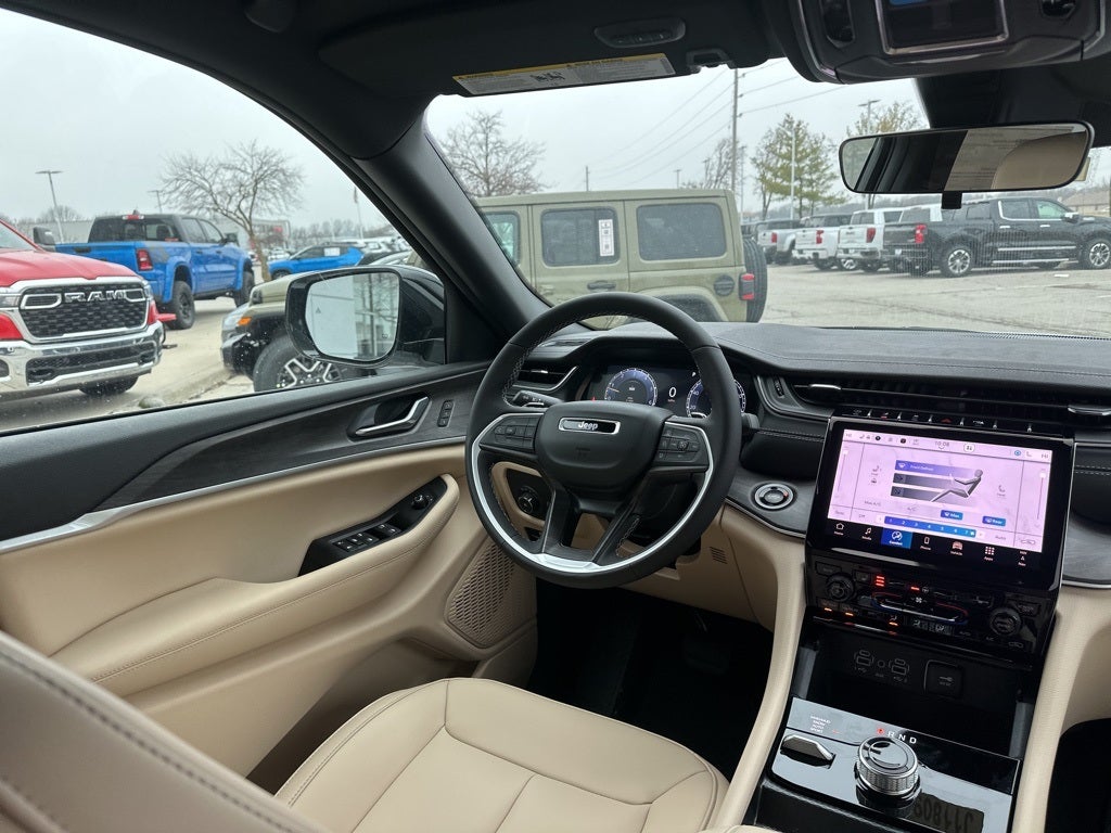 2025 Jeep Grand Cherokee Limited