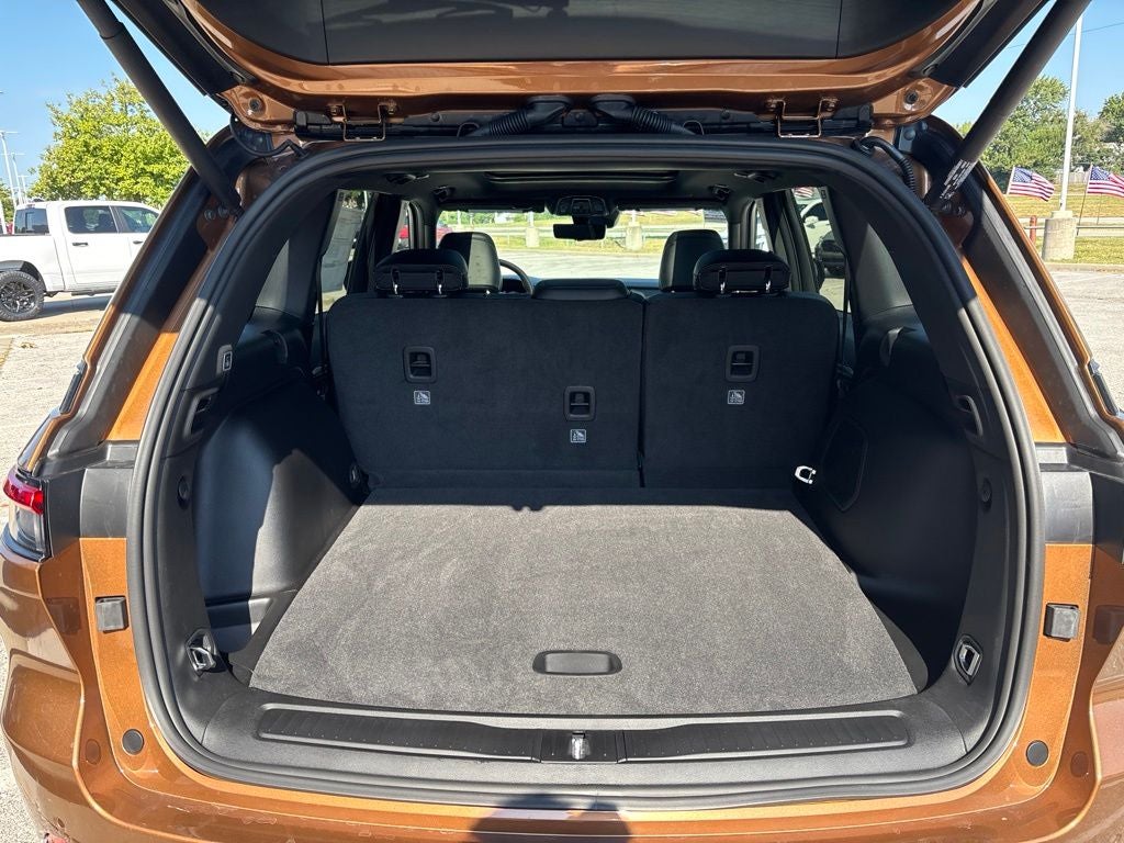 2027 Jeep Grand Cherokee Limited Reserve