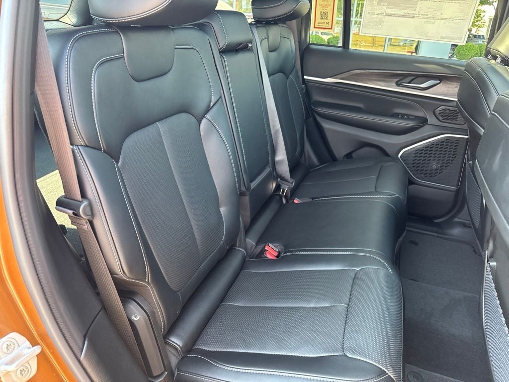 2027 Jeep Grand Cherokee Limited Reserve