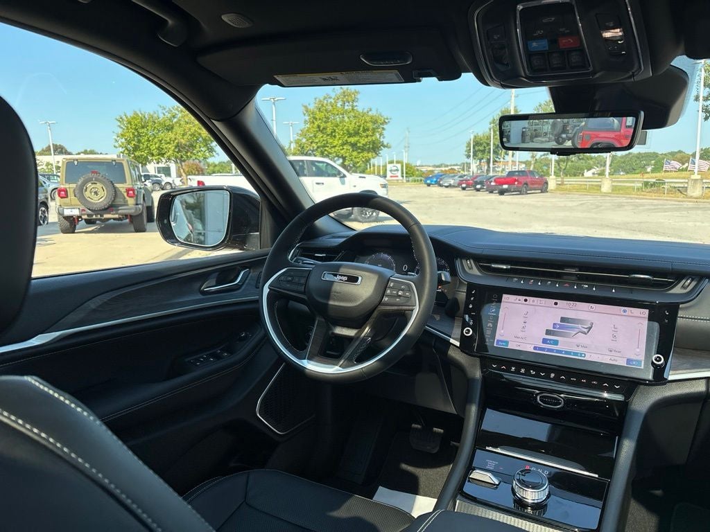2027 Jeep Grand Cherokee Limited Reserve