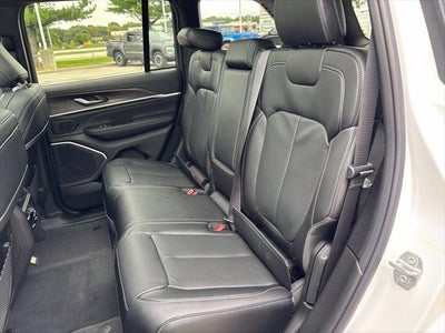 2027 Jeep Grand Cherokee GRAND CHEROKEE LIMITED RESERVE 4X4