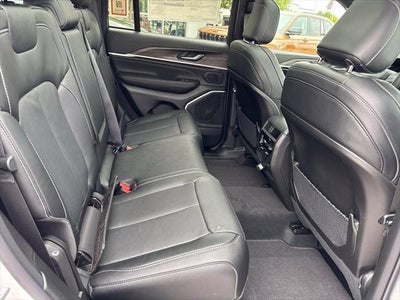 2027 Jeep Grand Cherokee GRAND CHEROKEE LIMITED RESERVE 4X4
