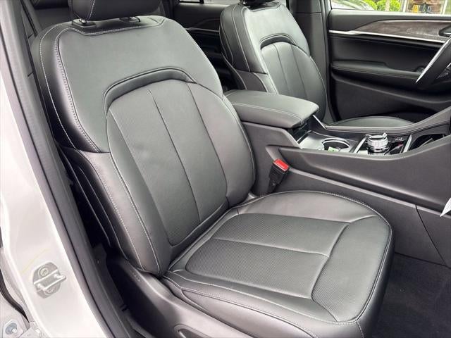2027 Jeep Grand Cherokee GRAND CHEROKEE LIMITED RESERVE 4X4