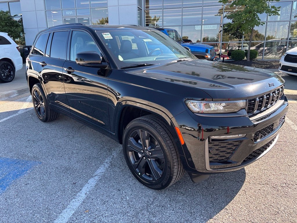2027 Jeep Grand Cherokee GRAND CHEROKEE LIMITED RESERVE 4X4