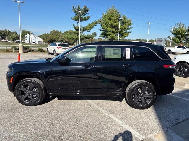 2027 Jeep Grand Cherokee GRAND CHEROKEE LIMITED RESERVE 4X4