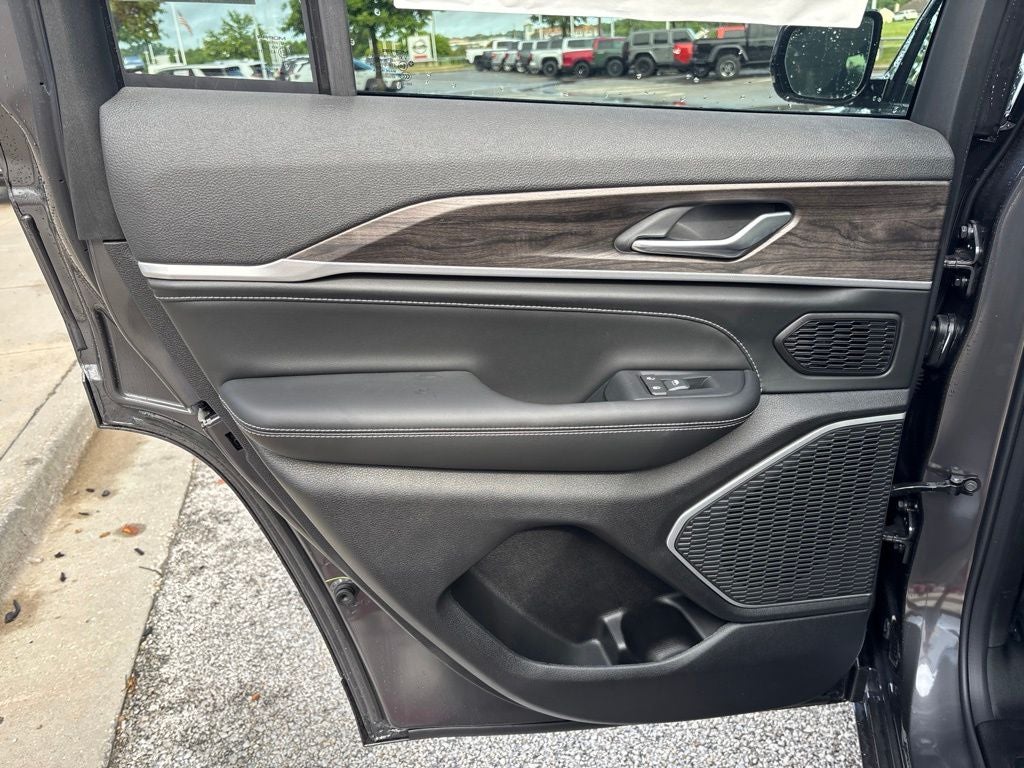 2026 Jeep Grand Cherokee GRAND CHEROKEE LIMITED RESERVE 4X4