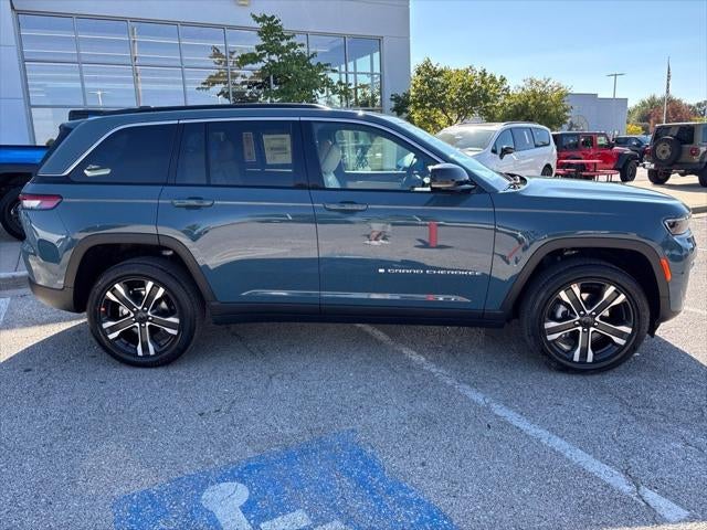 2027 Jeep Grand Cherokee GRAND CHEROKEE LIMITED 4X4
