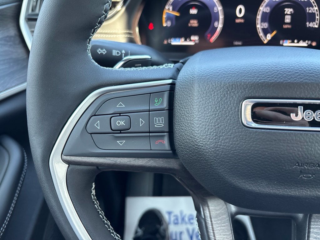 2027 Jeep Grand Cherokee GRAND CHEROKEE LIMITED 4X4