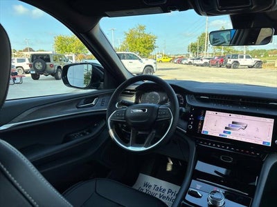 2027 Jeep Grand Cherokee GRAND CHEROKEE LIMITED 4X4