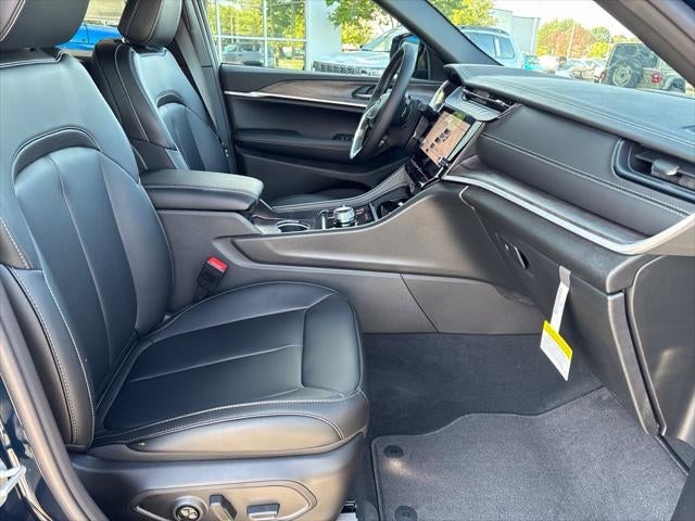 2027 Jeep Grand Cherokee GRAND CHEROKEE LIMITED 4X4