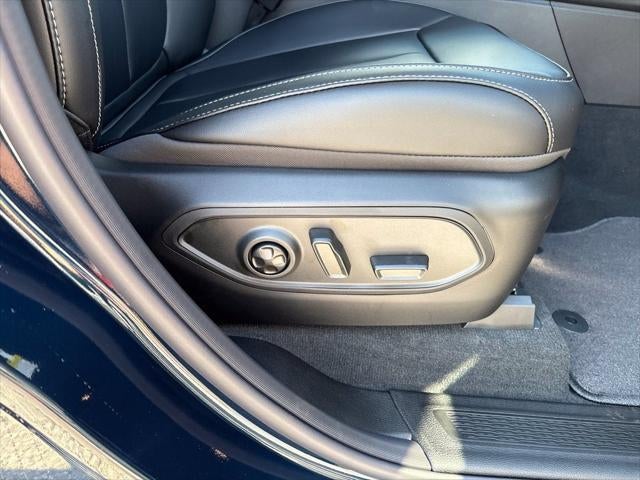 2027 Jeep Grand Cherokee GRAND CHEROKEE LIMITED 4X4