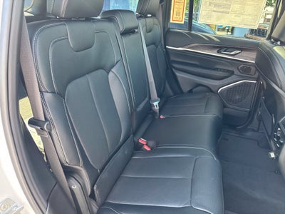 2027 Jeep Grand Cherokee GRAND CHEROKEE LIMITED RESERVE 4X4