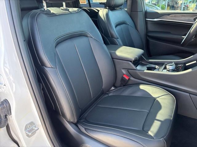 2027 Jeep Grand Cherokee GRAND CHEROKEE LIMITED RESERVE 4X4