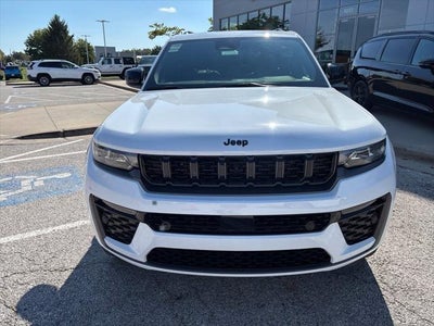 2027 Jeep Grand Cherokee Limited Reserve