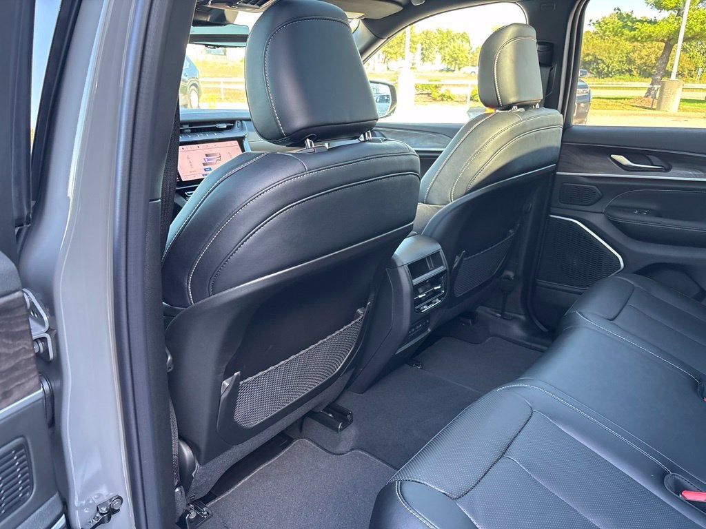 2027 Jeep Grand Cherokee GRAND CHEROKEE LIMITED RESERVE 4X4