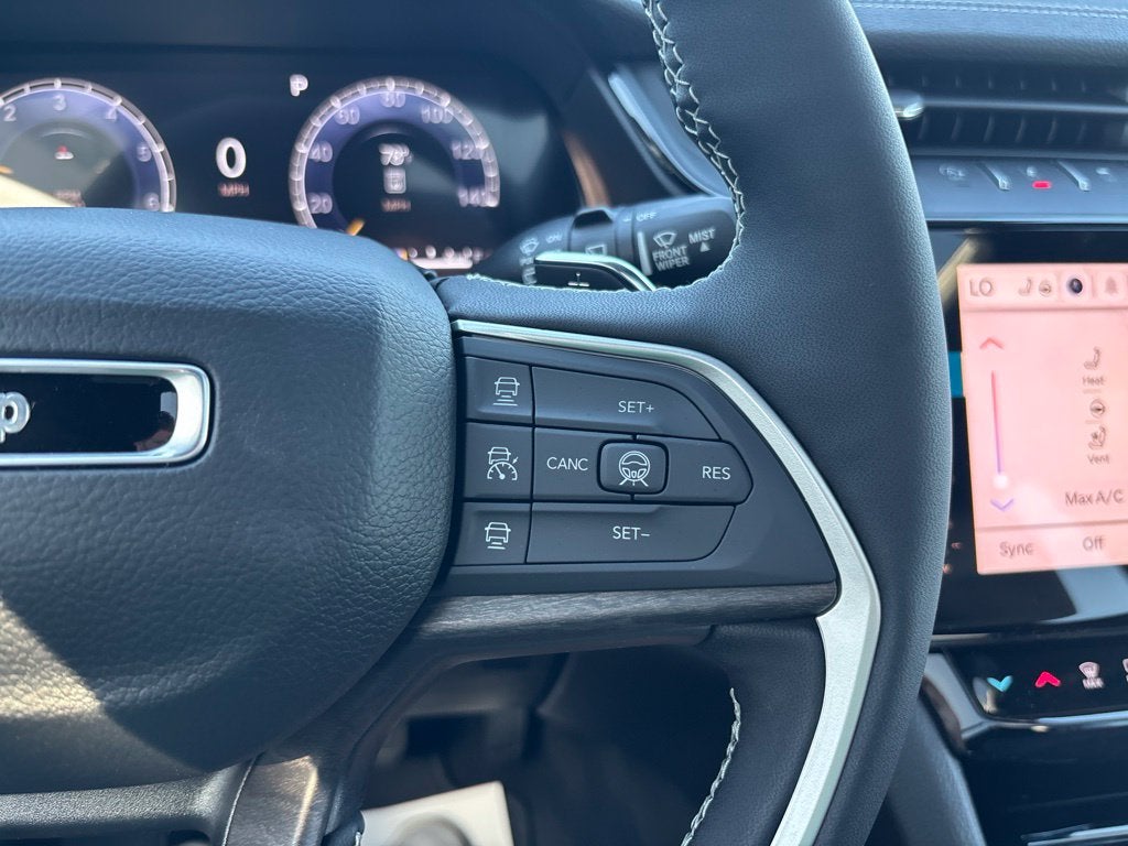 2027 Jeep Grand Cherokee GRAND CHEROKEE LIMITED RESERVE 4X4