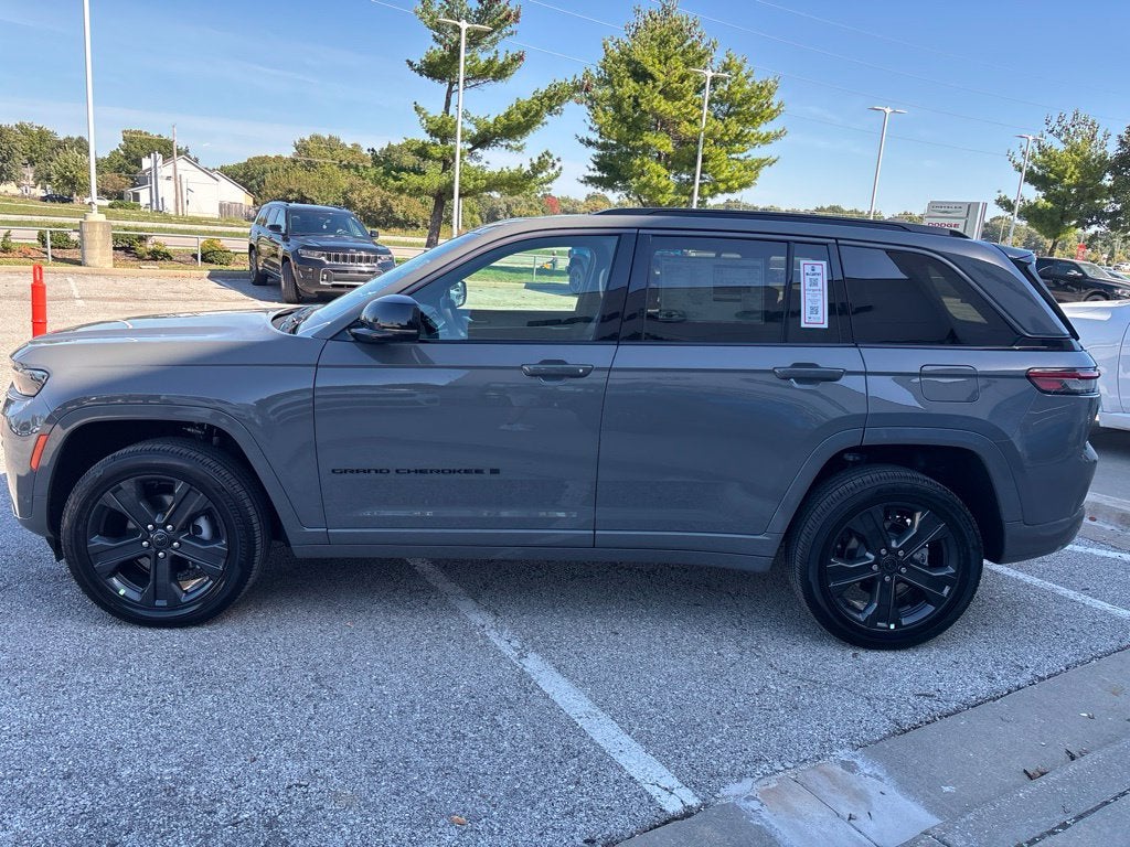 2027 Jeep Grand Cherokee GRAND CHEROKEE LIMITED RESERVE 4X4
