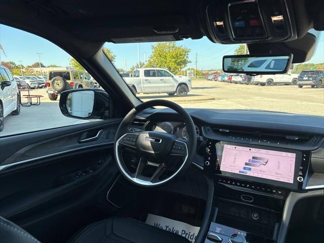 2027 Jeep Grand Cherokee GRAND CHEROKEE LIMITED RESERVE 4X4