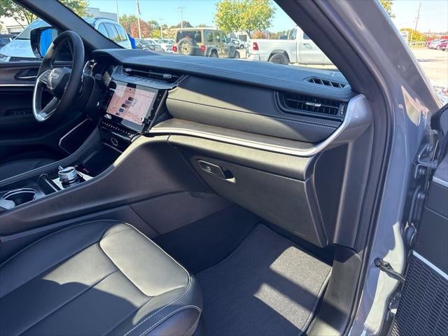 2027 Jeep Grand Cherokee GRAND CHEROKEE LIMITED RESERVE 4X4