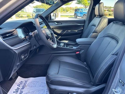 2027 Jeep Grand Cherokee GRAND CHEROKEE LIMITED RESERVE 4X4