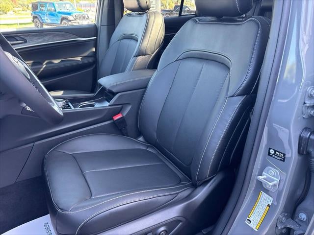 2027 Jeep Grand Cherokee GRAND CHEROKEE LIMITED RESERVE 4X4
