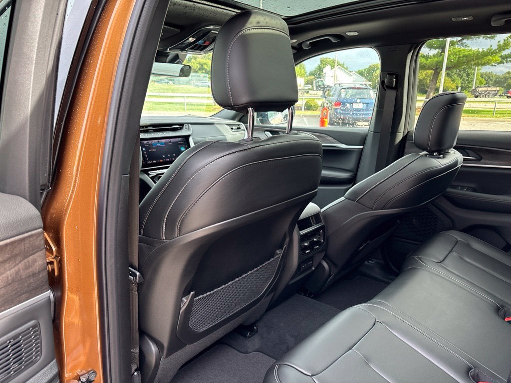 2027 Jeep Grand Cherokee Limited