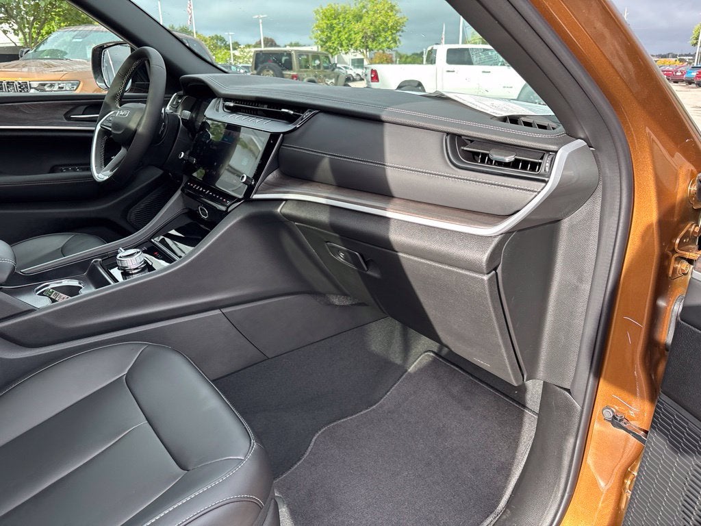 2027 Jeep Grand Cherokee Limited