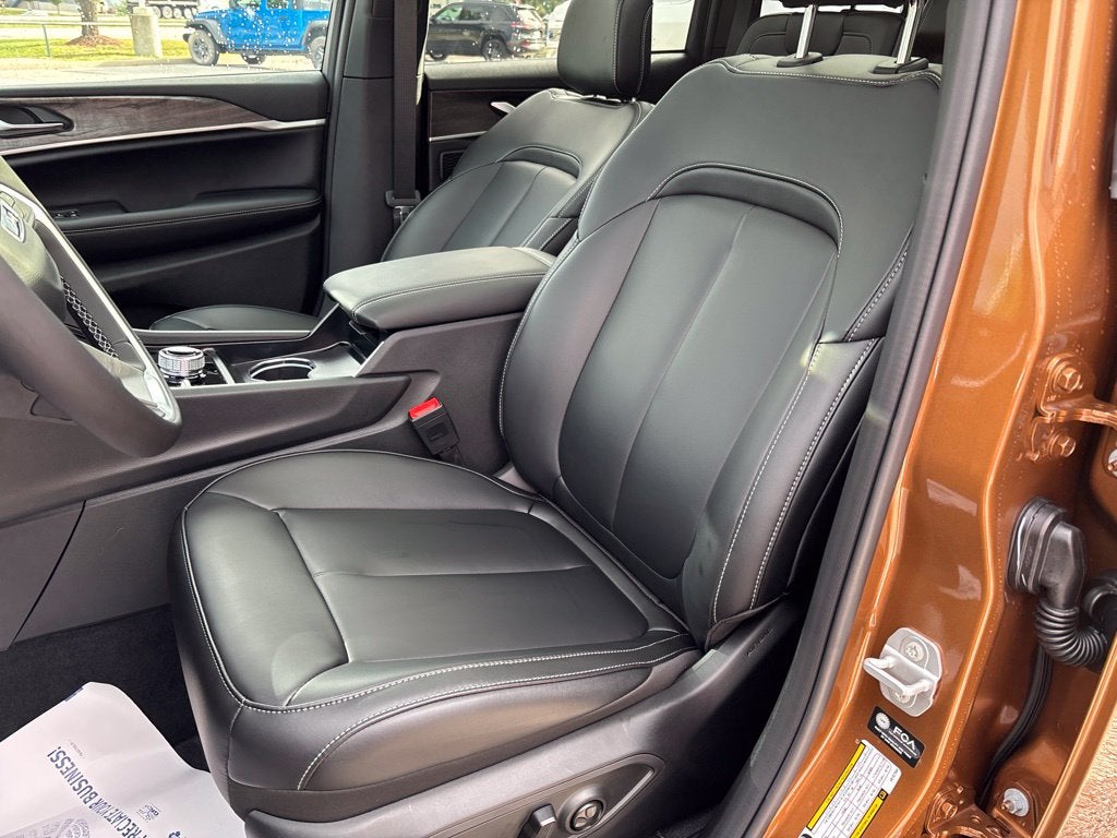2027 Jeep Grand Cherokee Limited