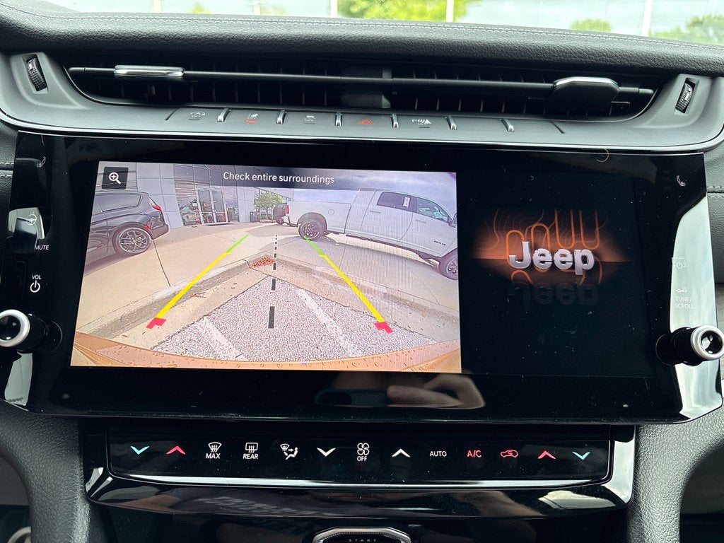 2027 Jeep Grand Cherokee Limited