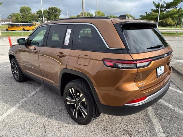 2027 Jeep Grand Cherokee Limited