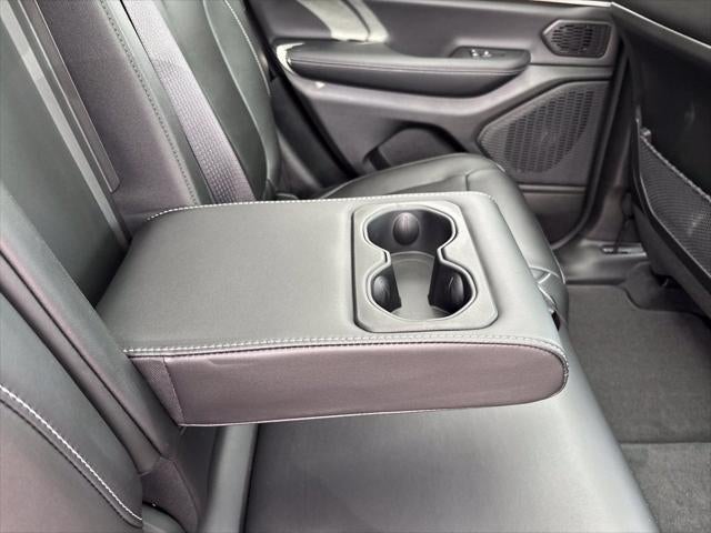 2027 Jeep Grand Cherokee GRAND CHEROKEE LIMITED 4X4