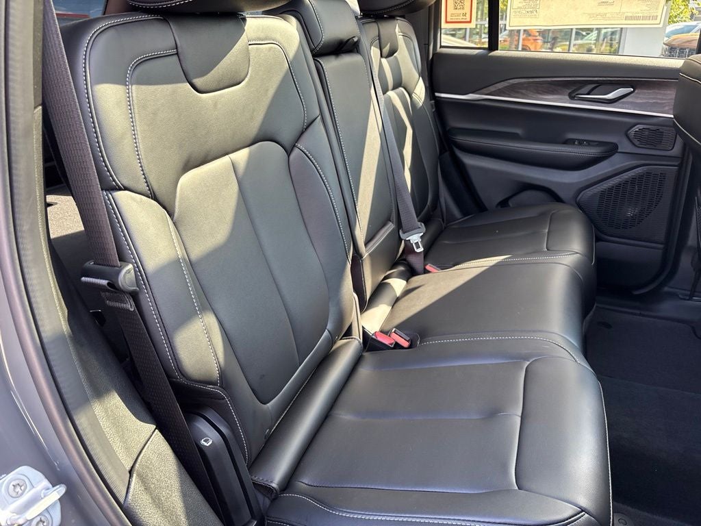 2027 Jeep Grand Cherokee Limited