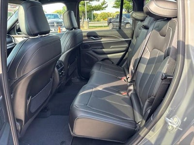 2027 Jeep Grand Cherokee Limited