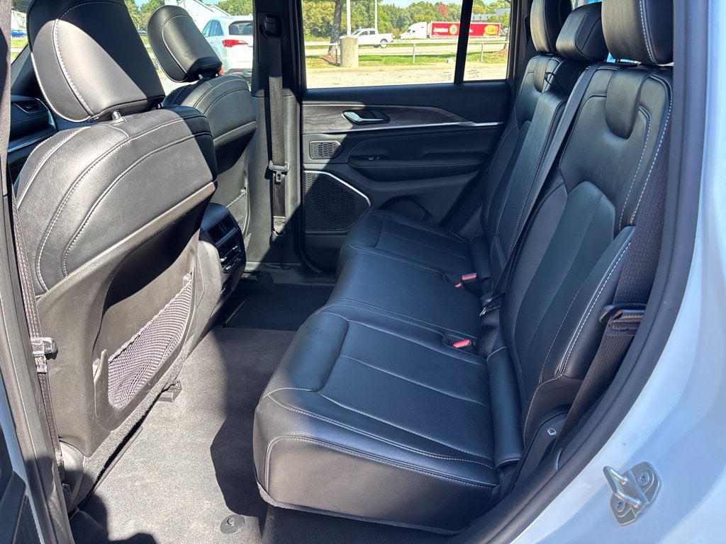 2024 Jeep Grand Cherokee Overland 4x4