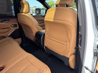 2027 Jeep Grand Cherokee Summit