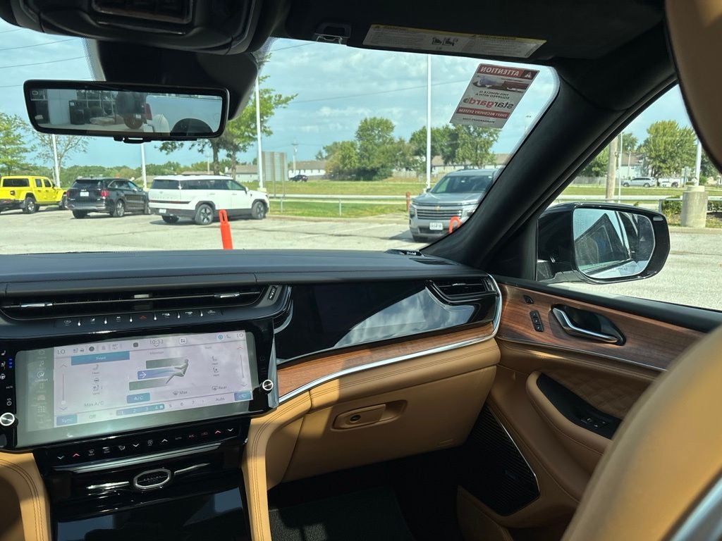 2027 Jeep Grand Cherokee Summit