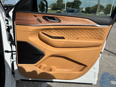 2027 Jeep Grand Cherokee Summit