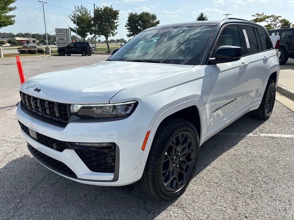 2027 Jeep Grand Cherokee Summit