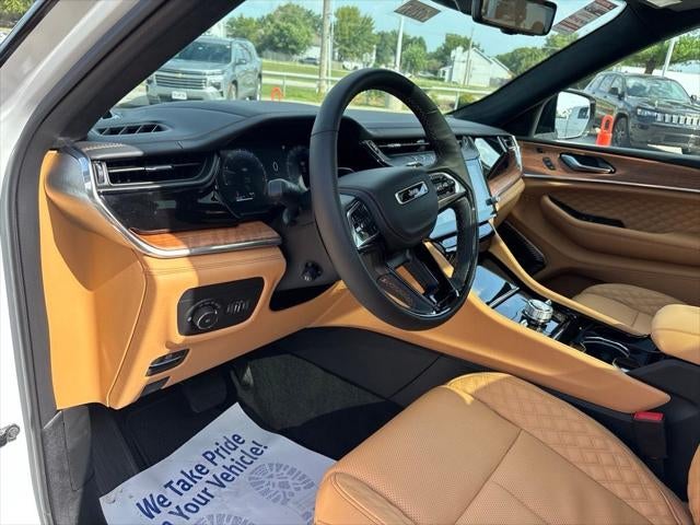 2027 Jeep Grand Cherokee Summit