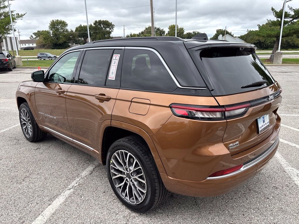 2027 Jeep Grand Cherokee Summit