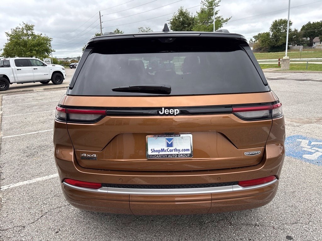 2027 Jeep Grand Cherokee Summit