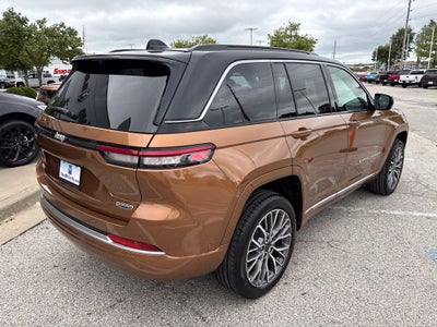 2027 Jeep Grand Cherokee Summit
