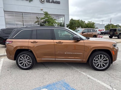 2027 Jeep Grand Cherokee Summit