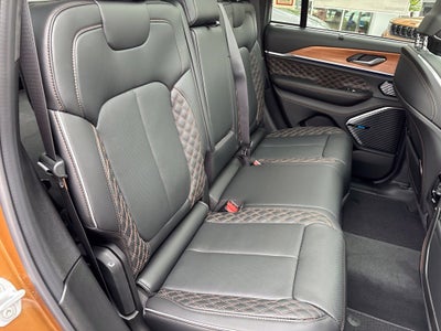 2027 Jeep Grand Cherokee Summit